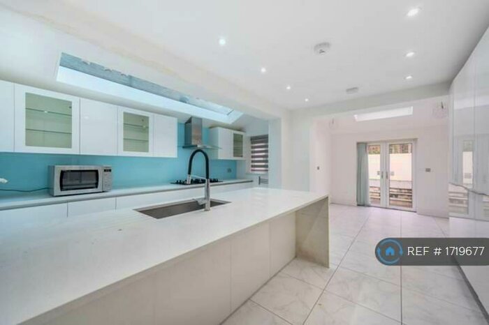 5 Bedroom Terraced House To Rent In London, London, NW6