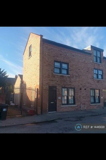 2 Bedroom End Of Terrace House To Rent In Grove Place, Leamington Spa, CV31