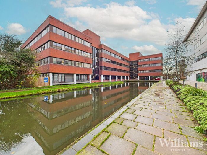 2 Bedroom Flat For Sale In Walton Street, Kingfisher House, HP21