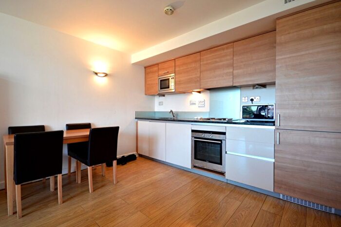 2 Bedroom Flat To Rent In Newton Lodge, Greenwich, SE10