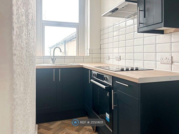 1 Bedroom Flat To Rent In Holton Road, Barry, CF63