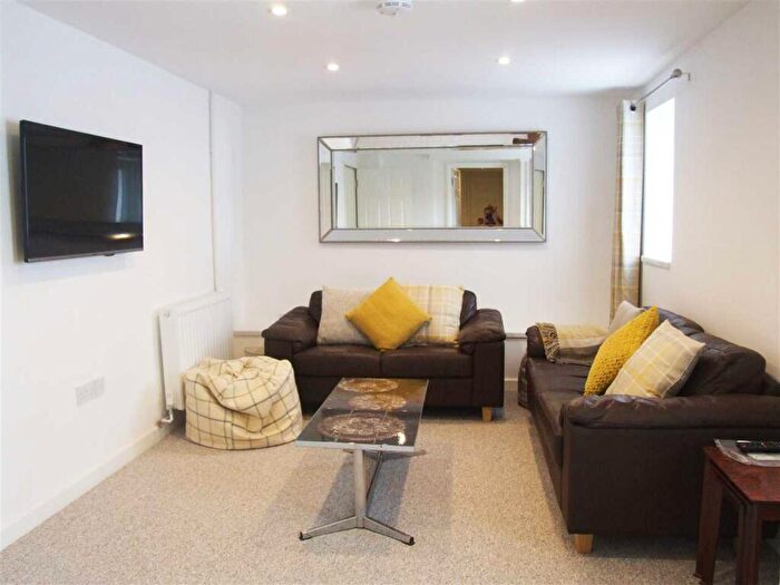 5 Bedroom Apartment To Rent In Sutherland Road, Plymouth, PL4
