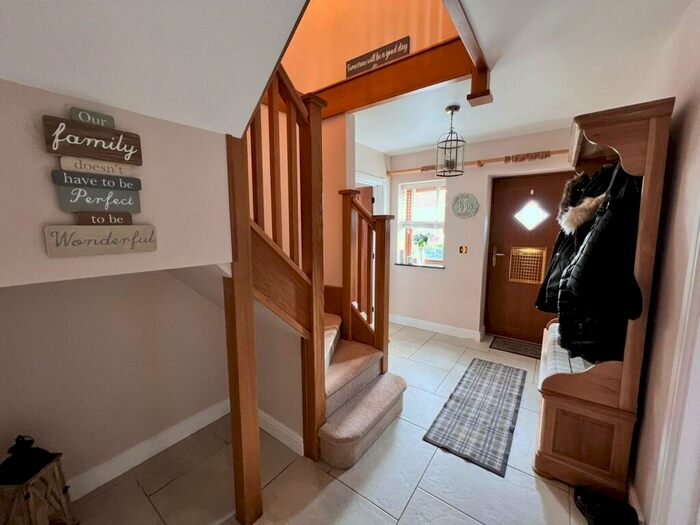 4 Bedroom Detached House For Sale In Maes Marchog Isaf, Glynneath, Neath, Neath Port Talbot., SA11