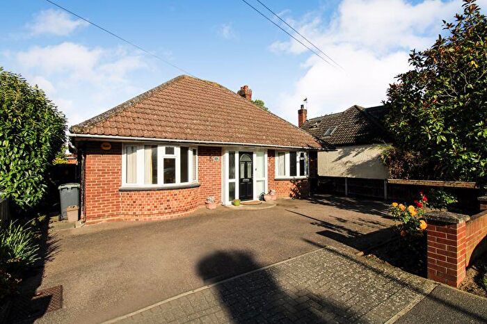 3 Bedroom Detached Bungalow For Sale In St. Neots Road, Sandy, SG19
