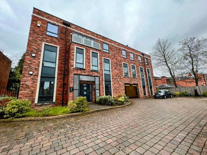 2 Bedroom Flat To Rent In Hagley Road, Birmingham, West Midlands, B16