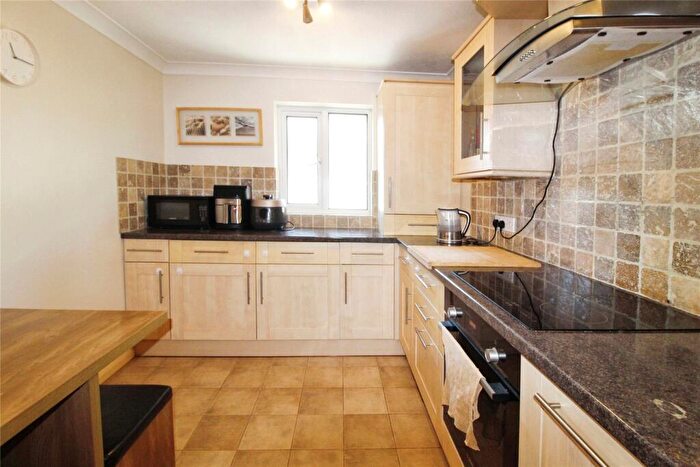 2 Bedroom Flat To Rent In Egmont Road, Sutton, Surrey, SM2