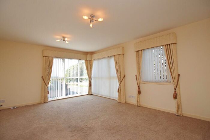 2 Bedroom Apartment To Rent In Speirs Court, Brightons, FK2