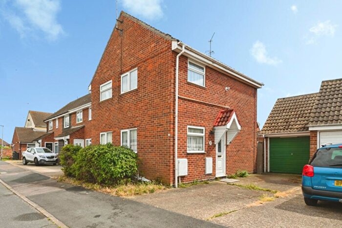 3 Bedroom End Of Terrace House For Sale In Lupin Way, Clacton-on-Sea, Essex, CO16