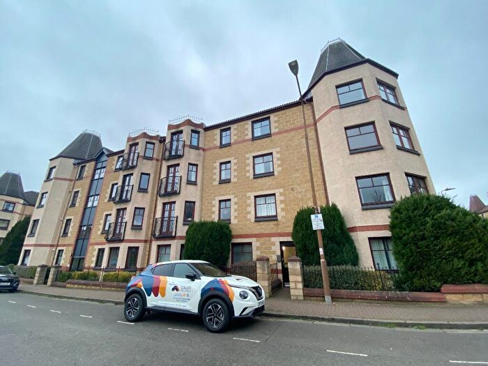 3 Bedroom Flat To Rent In West Bryson Road, Polwarth, Edinburgh, EH11