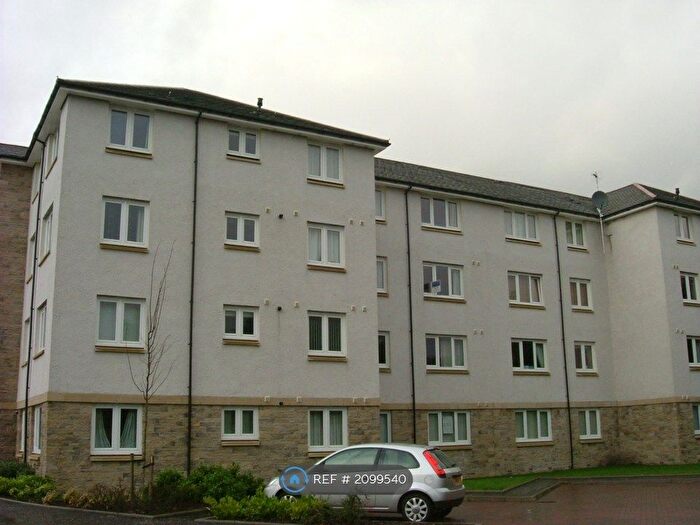 2 Bedroom Flat To Rent In Broomhill Court, Stirling, FK9