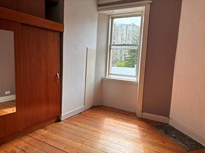 1 Bedroom Flat To Rent In /, Broughton Road, Edinburgh, EH7
