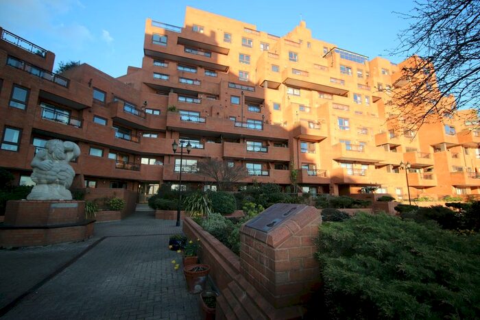 2 Bedroom Flat To Rent In Free Trade Wharf, The Highway, London, E1W