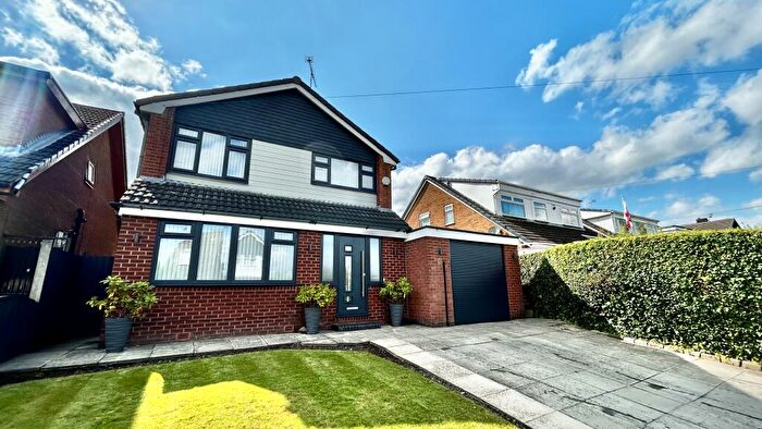 4 Bedroom Detached House For Sale In Newhouse Road, Hopwood, Heywood, OL10