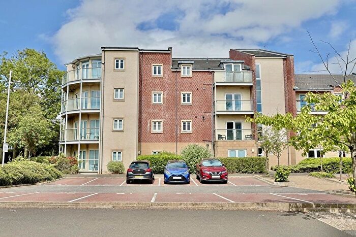 2 Bedroom Flat For Sale In Charlton Court, Manor Park, Newcastle Upon Tyne, Tyne Amp; Wear, NE7