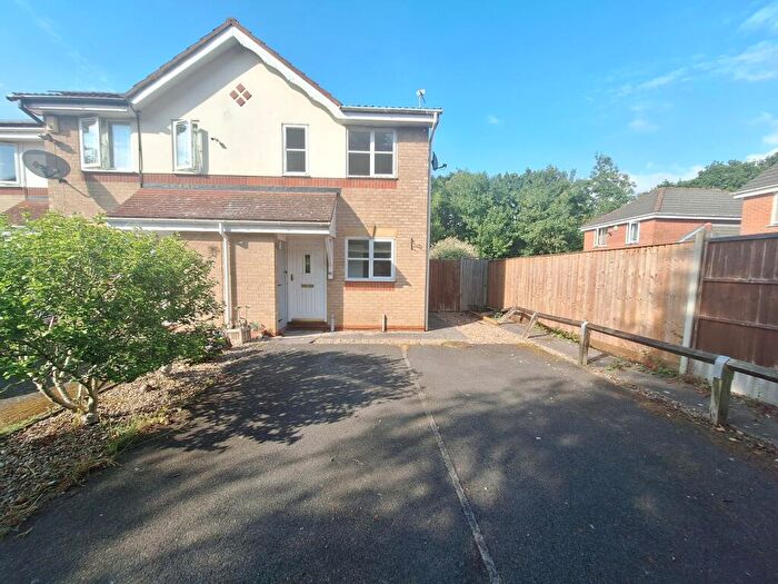 2 Bedroom End Of Terrace House For Sale In Tom Paine Close, Thorpe Astley, Braunstone, Leicester, Leicestershire., LE3
