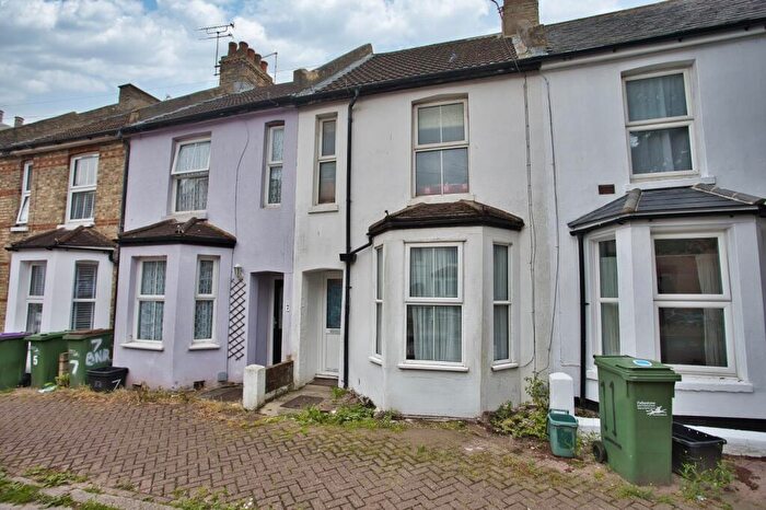 2 Bedroom Terraced House For Sale In Bradstone New Road, Folkestone, CT20