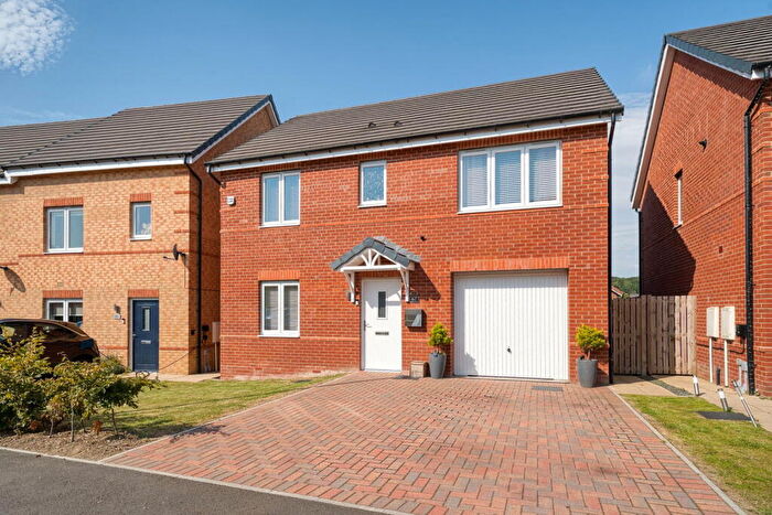 4 Bedroom Detached House For Sale In Ashtree Avenue, High Spen, Rowlands Gill, NE39