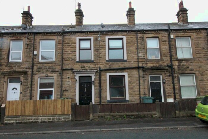 2 Bedroom Terraced House To Rent In Bradford Road, Birstall, Batley, WF17