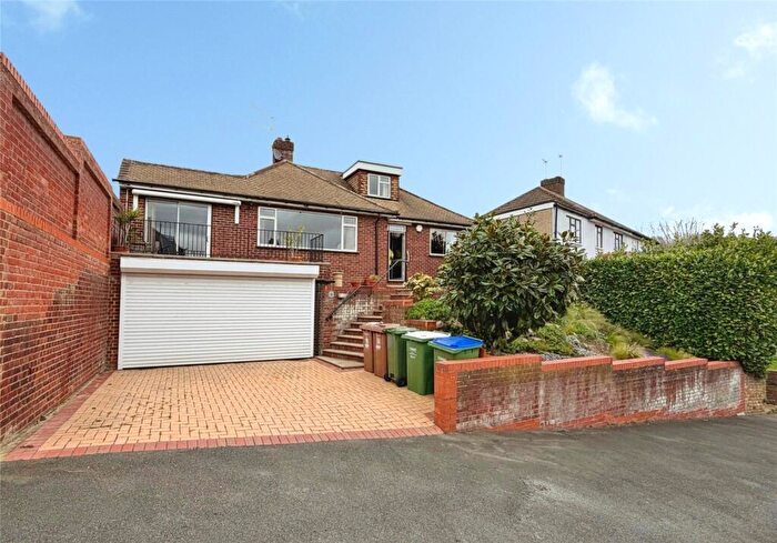 4 Bedroom Detached House For Sale In Horsham Road, Bexleyheath, DA6