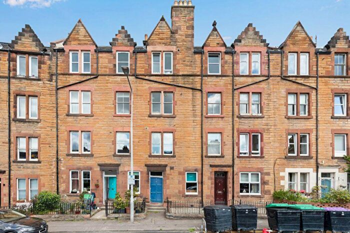 2 Bedroom Flat For Sale In / Temple Park Crescent, Polwarth, Edinburgh, EH11