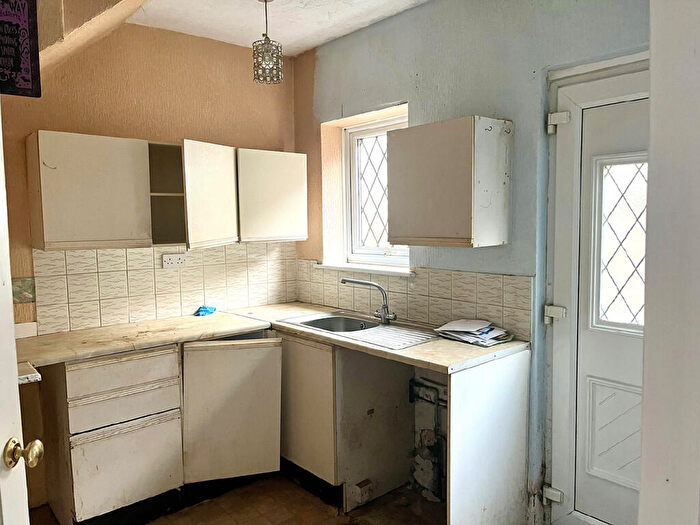 3 Bedroom Terraced House For Sale In Byron Street, Blackpool, FY4