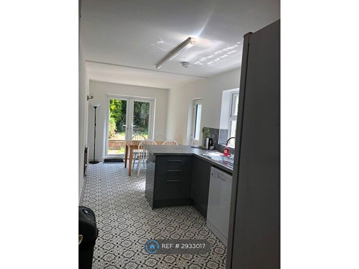 4 Bedroom Terraced House To Rent In Bradley Street, Cardiff, CF24