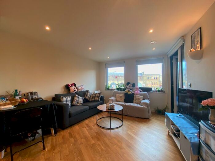 1 Bedroom Apartment To Rent In Burgess Springs, City Park West, Chelmsford, CM1