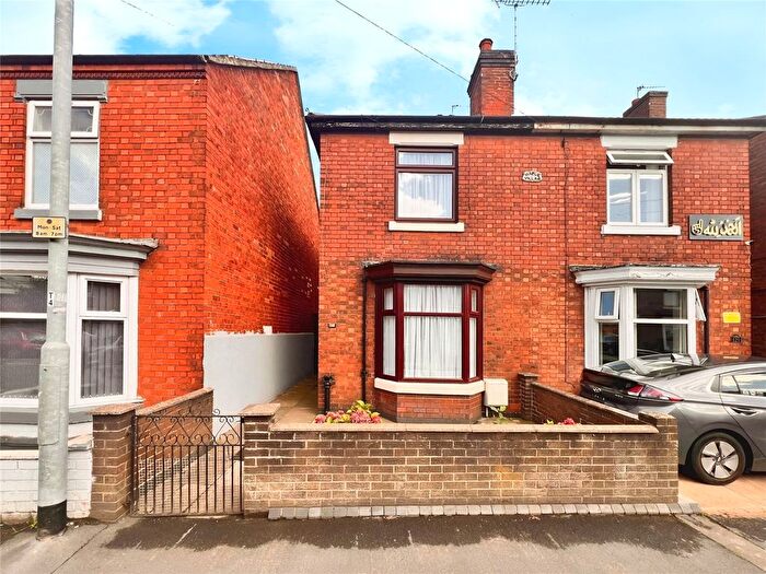 3 Bedroom Semi-detached House For Sale In Victoria Crescent, Burton-On-Trent, Staffordshire, DE14