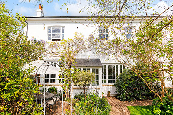 4 Bedroom Terraced House For Sale In West Street, Epsom, KT17