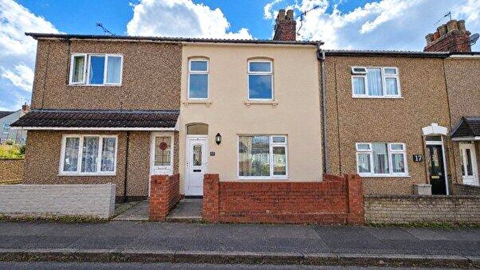 3 Bedroom Terraced House To Rent In Read Street, Swindon, Wiltshire, SN1