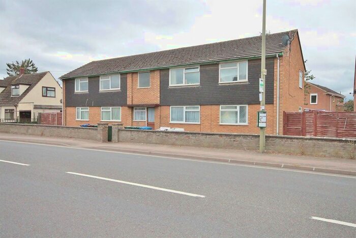 2 Bedroom Flat To Rent In Banbury Road, Kidlington, OX5