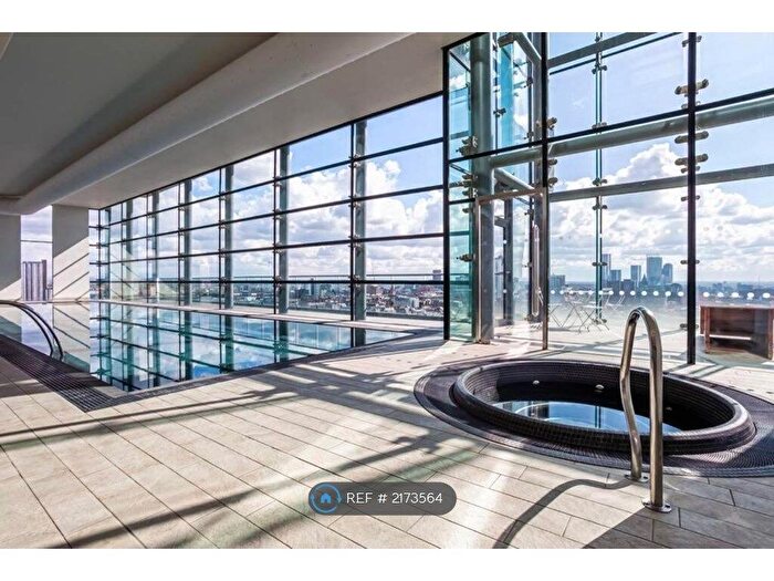 2 Bedroom Flat To Rent In Goulden Street, Manchester, M4