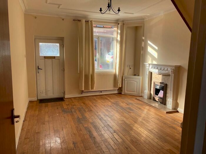 2 Bedroom End Of Terrace House To Rent In New Street, Quarry Bank, Brierley Hill, DY5