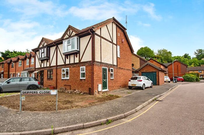 3 Bedroom Semi-Detached House For Sale In Maritime Close, Greenhithe, Kent, DA9