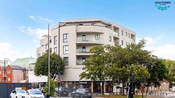 2 Bedroom Flat For Sale In Windsor House, Throwley Way, Sutton, SM1
