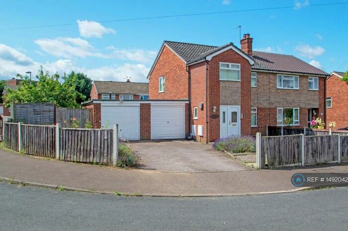 3 Bedroom Semi-Detached House To Rent In Ardney Rise, Norwich, NR3