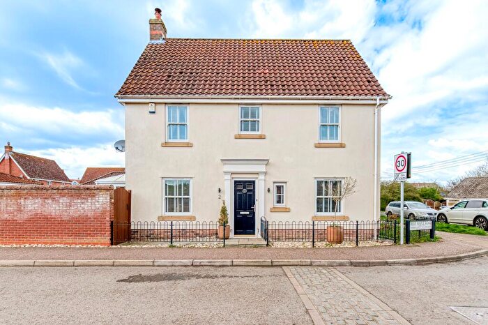 3 Bedroom Detached House For Sale In Field Maple Road, Watton, IP25