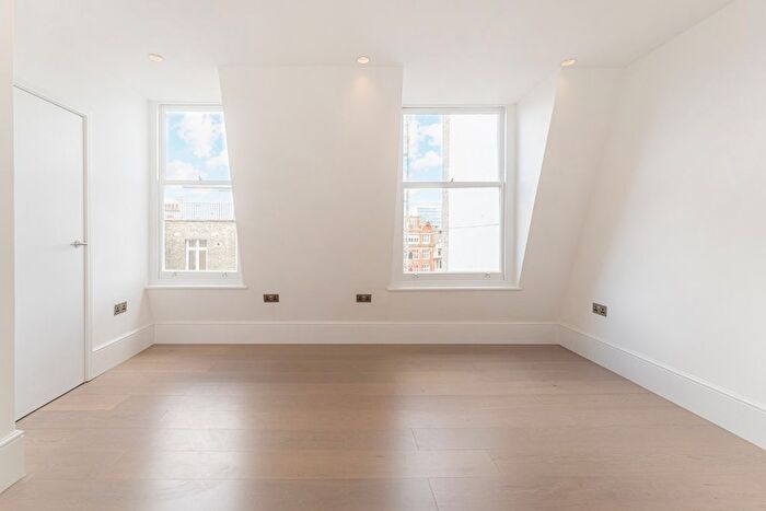 1 Bedroom Flat To Rent In Berners Street, London, W1T