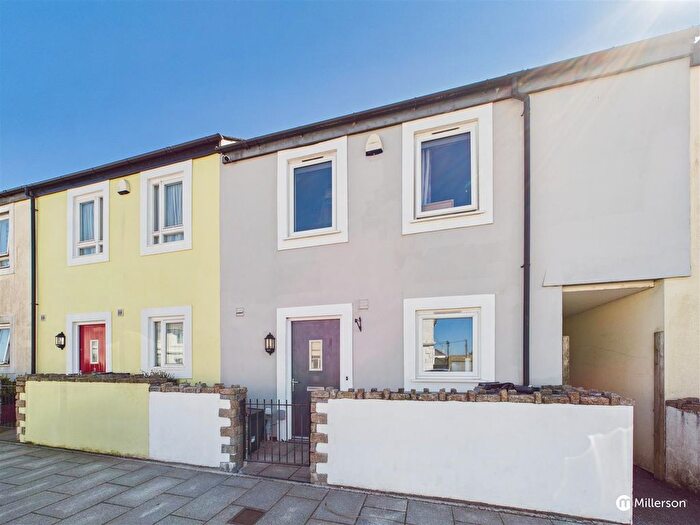 3 Bedroom Terraced House For Sale In Dolcoath Avenue, Camborne, TR14