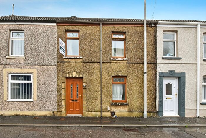 3 Bedroom Terraced House For Sale In Cae Du Bach, Llanelli, Carmarthenshire, SA15