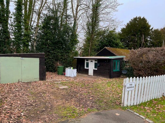 2 Bedroom Flat To Rent In The Kennels, Ivy Cottage, Wickham Road, Curdridge, Southampton, SO32