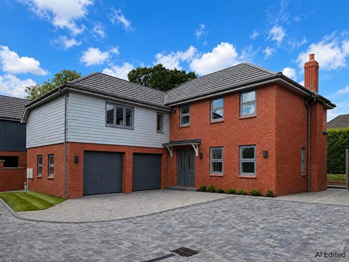 5 Bedroom Town House For Sale In Harland Way, Cottingham, HU16