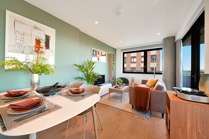 2 Bedroom Flat To Rent In Park Lane, Wembley, HA9