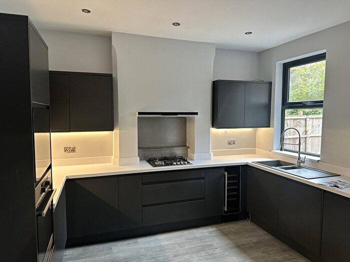 3 Bedroom Town House To Rent In Charnwood Grove, West Bridgford, Nottingham, NG2