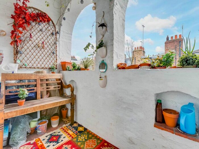 1 Bedroom Flat To Rent In Rosemoor Street, London, SW3