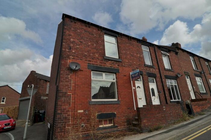 2 Bedroom House To Rent In Snapehill Road, Darfield, S73