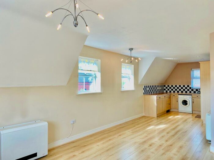 2 Bedroom Apartment To Rent In Oxfords Mews, Buckshaw Village, PR7