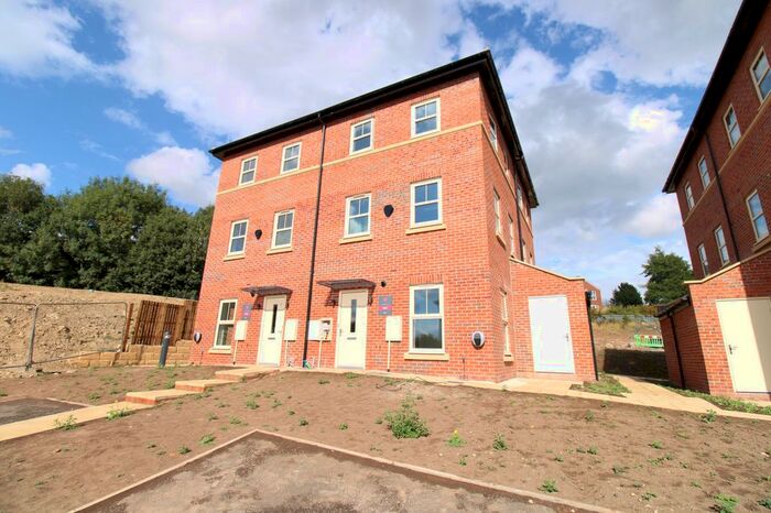 2 Bedroom Semi-Detached House To Rent In Middleham Lane, Leeds, West Yorkshire, LS14