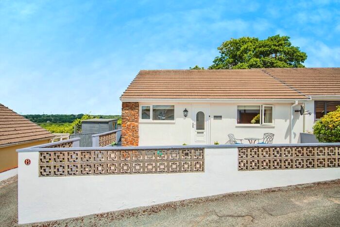 2 Bedroom Bungalow For Sale In Pentle Close, Pentlepoir, Saundersfoot, Pembrokeshire, SA69