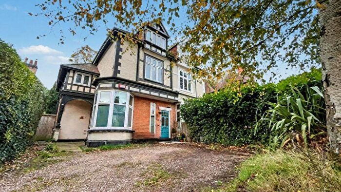 2 Bedroom Flat For Sale In Woodstock Road, Moseley, B13